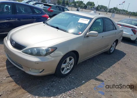 2005 Toyota Camry Se z USA, uszkodzony, nr VIN 4T1BE32K55U071331